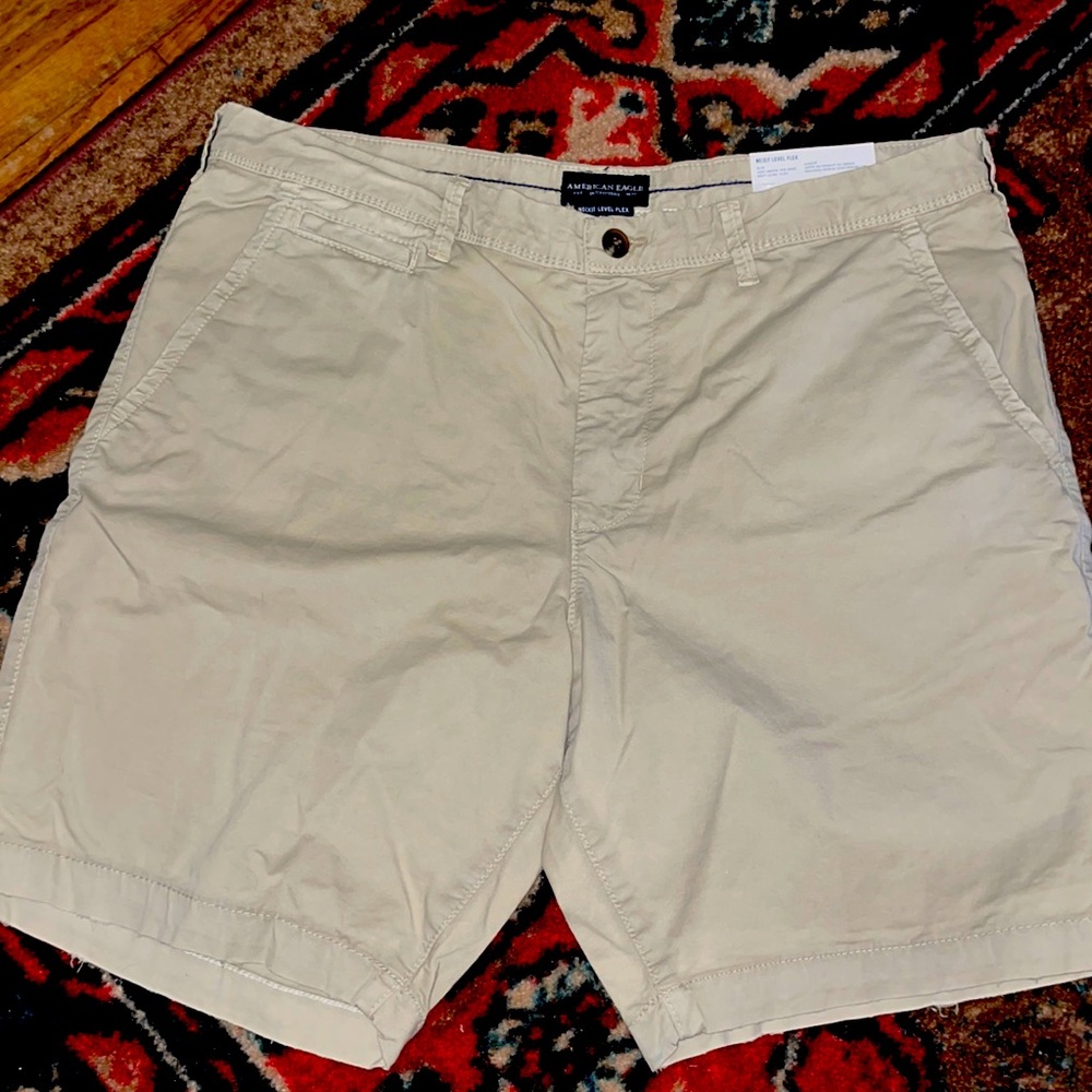 New American Eagle Flex khaki shorts